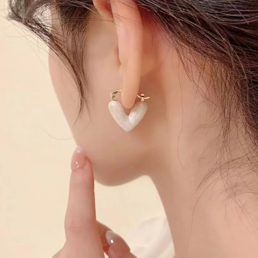 4/$25 Pink Heart Earrings - Picture 2 of 2